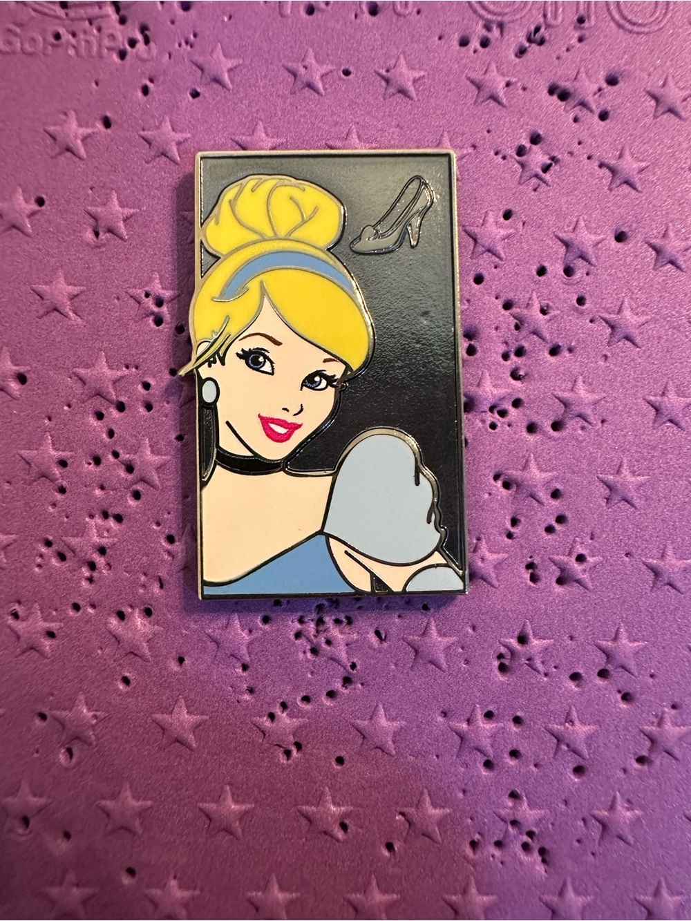 Disney Cinderella Princess Collection Icon 2021 Mystery Box Pin - Picture 2 of 3